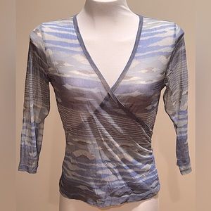 NewYork & Co sheer top - M